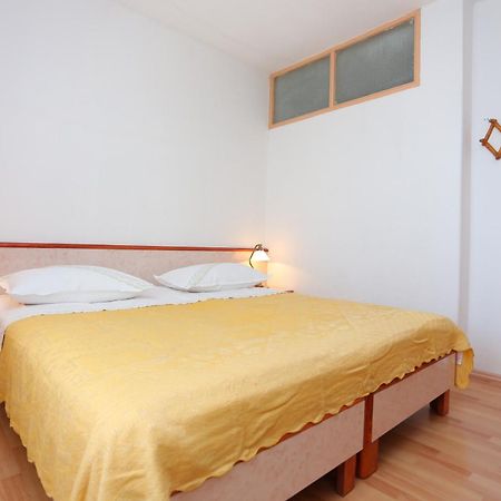 Apartment Igrane 311B Exteriör bild