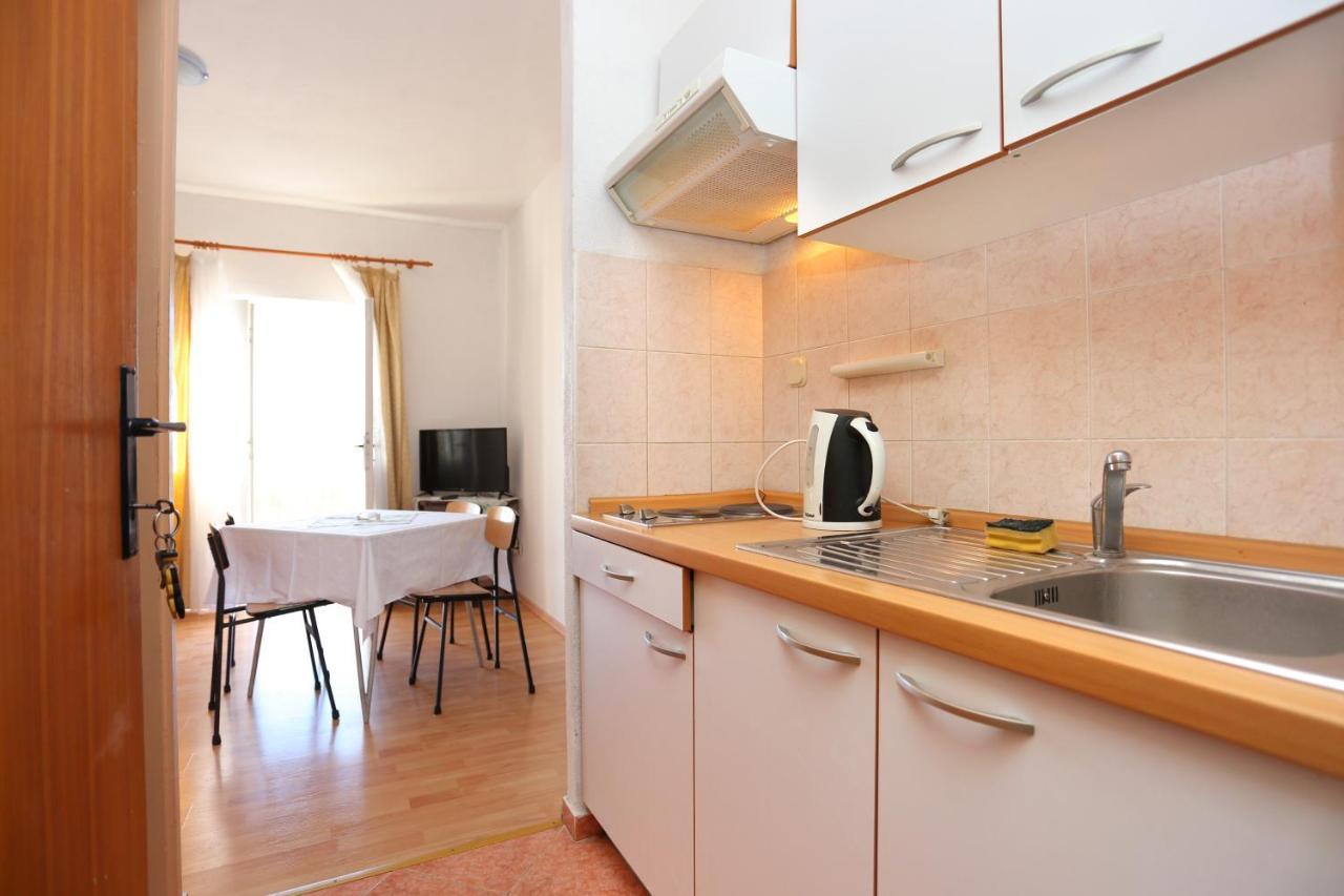 Apartment Igrane 311B Exteriör bild